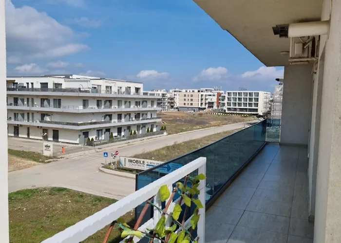 White Pearl -endless Summer Navodari