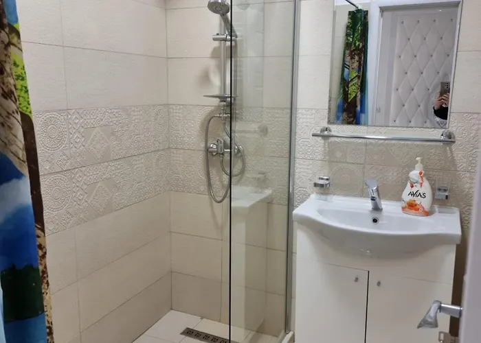 Apartment White Pearl -endless Summer *